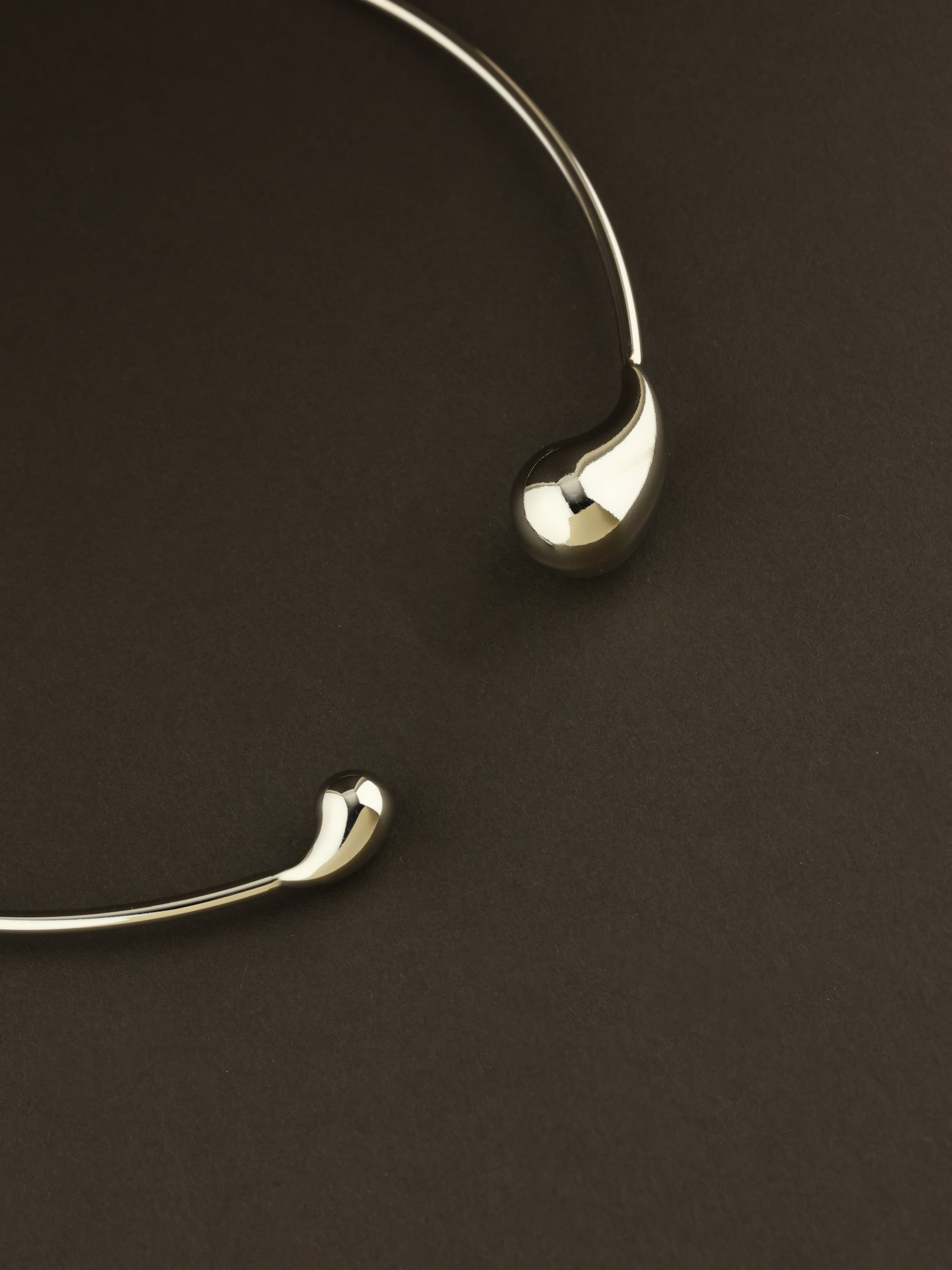 Teardrop Open Collar Necklace