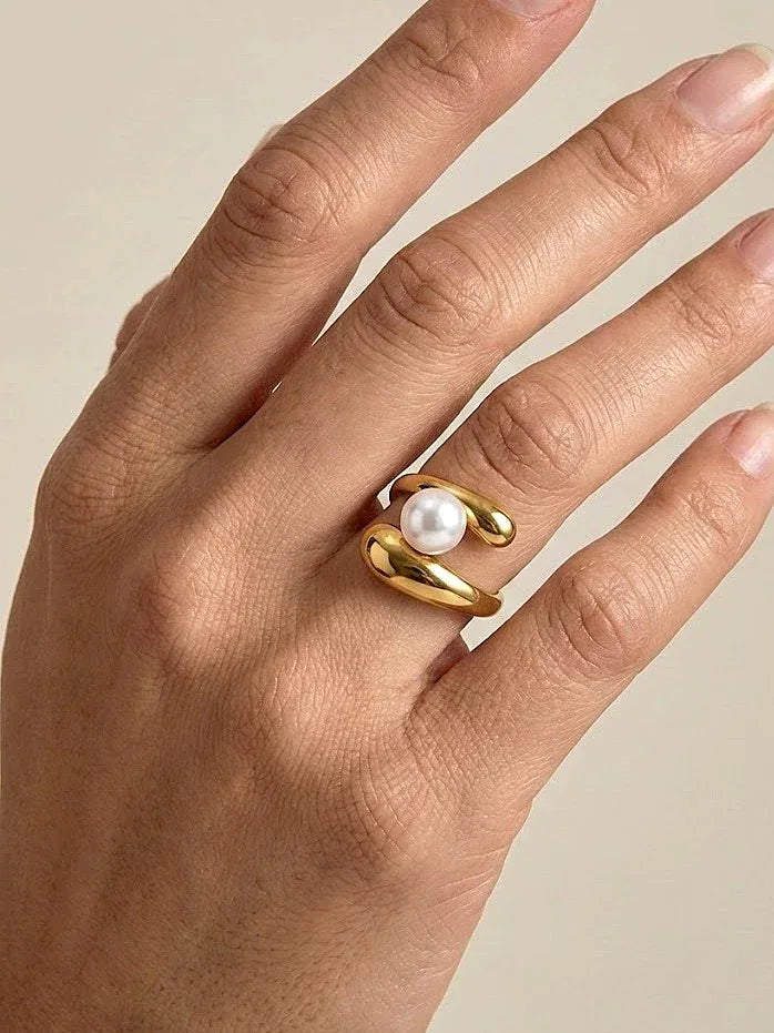 Gold Ela Statement Ring with Wavy Design - Doulaat