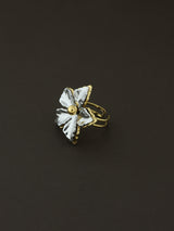 Bold Petal Flower Ring