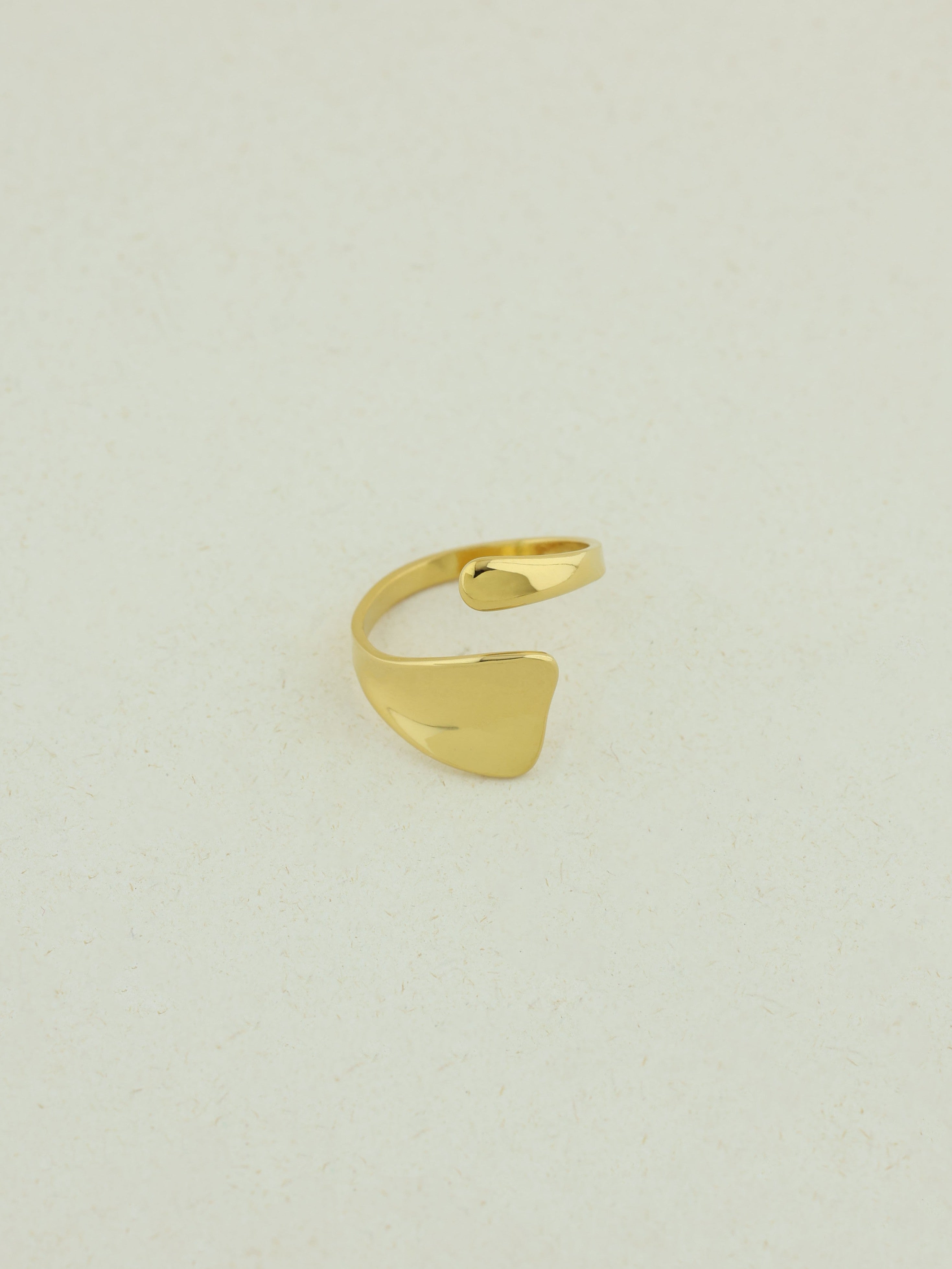 Classic Band Ring
