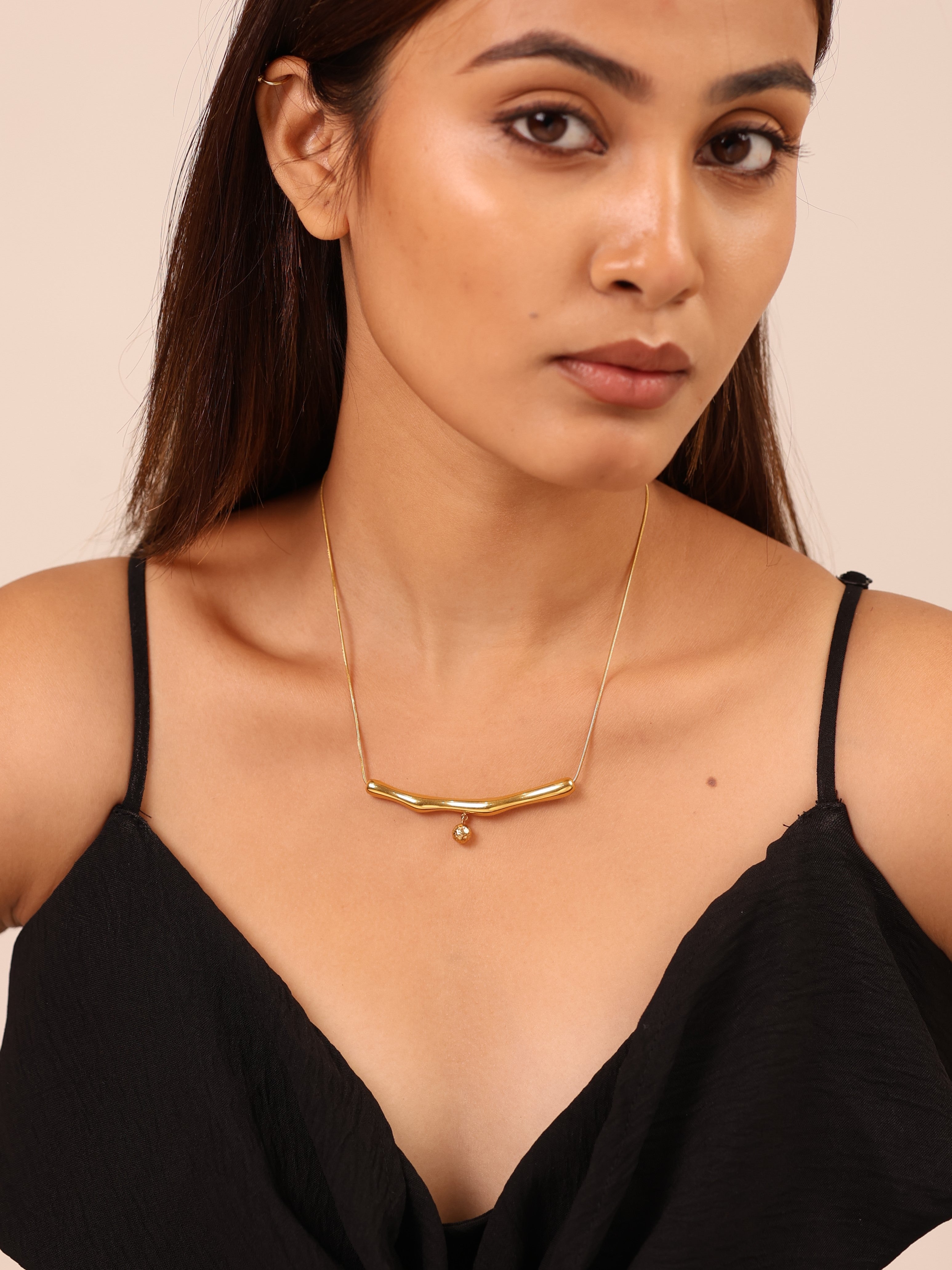 Curved Bar Pendant