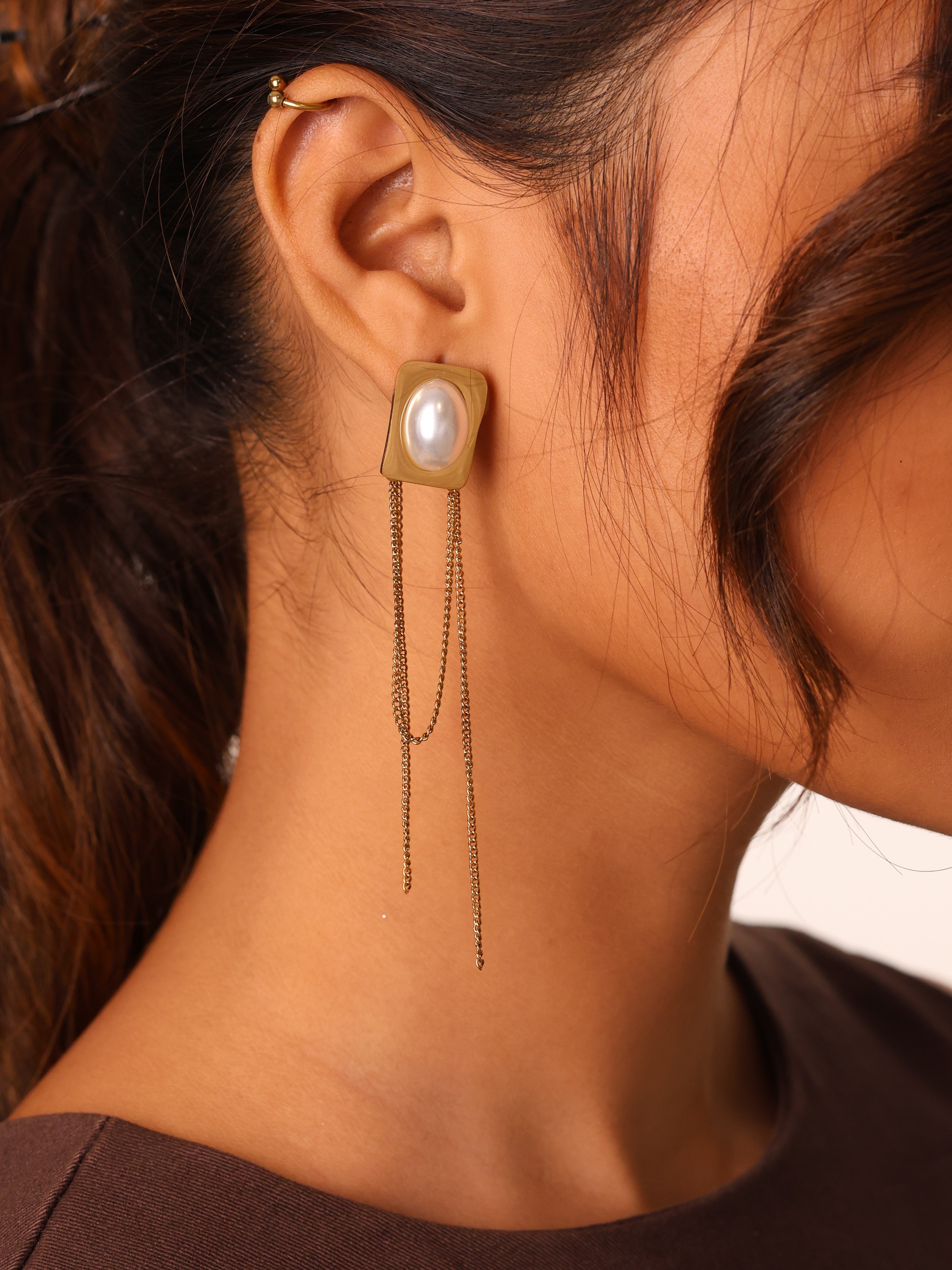 Deco Pearl Tassel Earrings