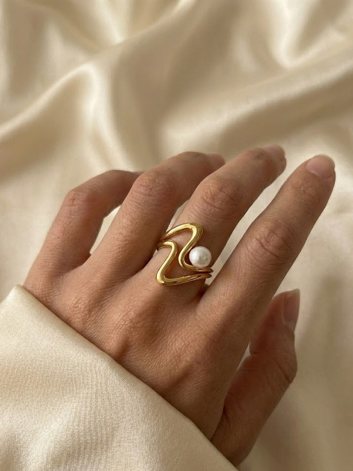 Ivory Pearl Wave Ring
