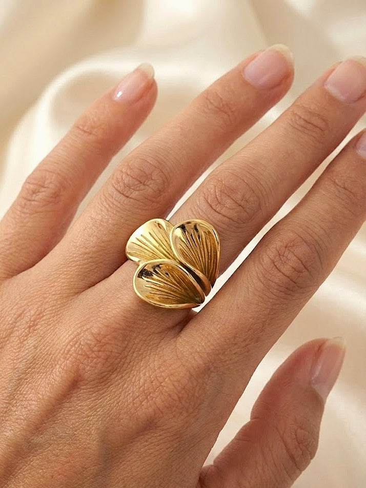 Golden Pressed Petal Ring with Flower Design