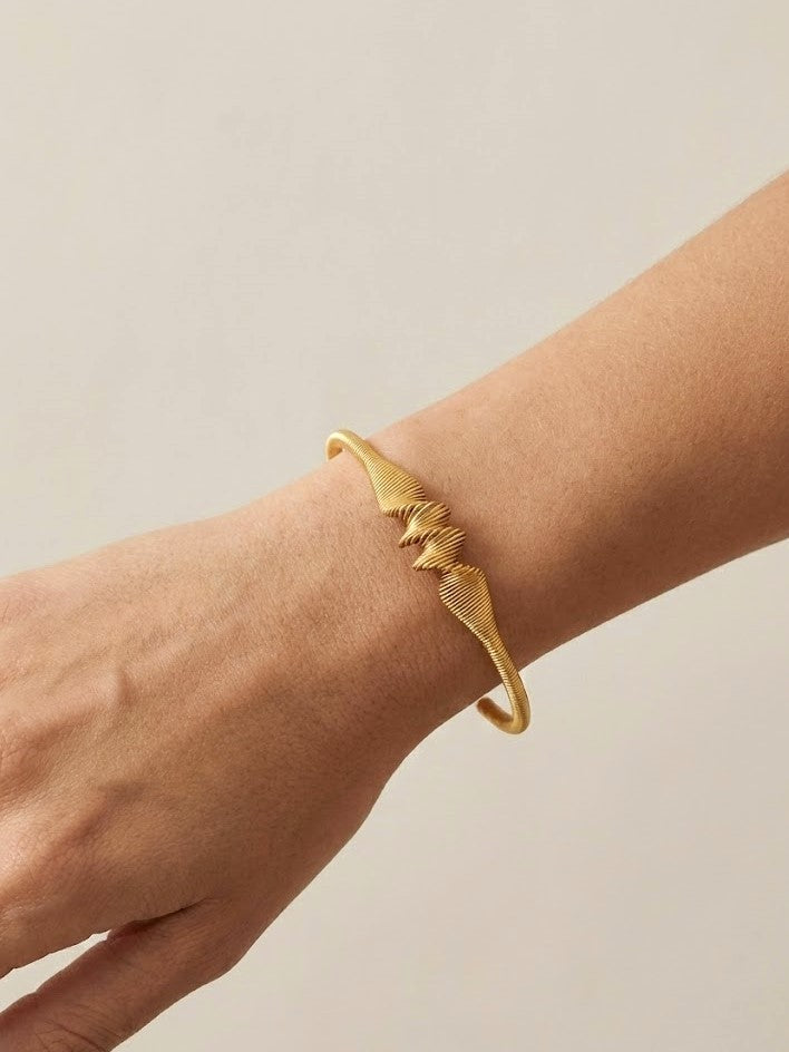 Golden Infinity Bangle with Shine
