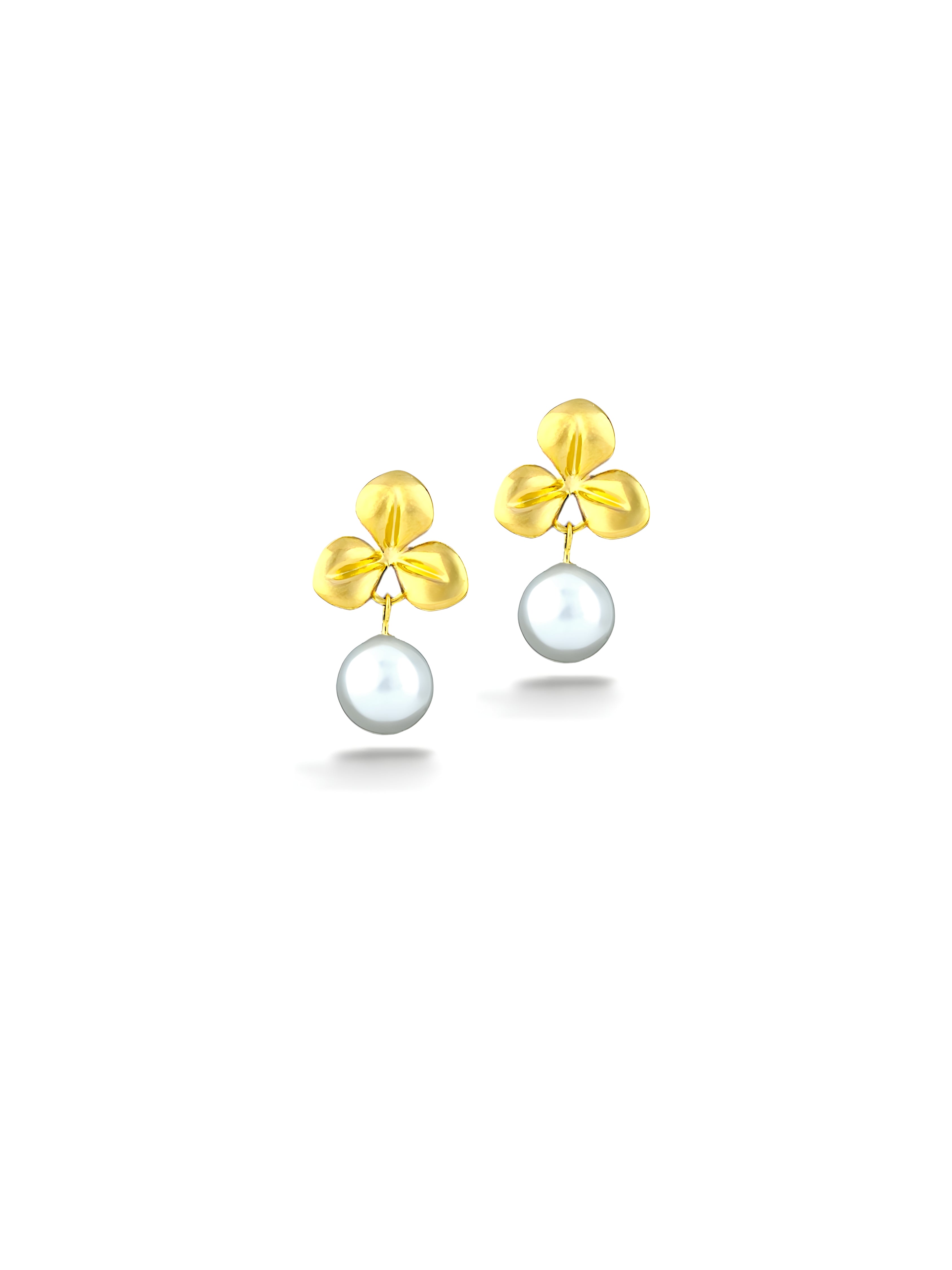 Clover Pearl Drops Earring