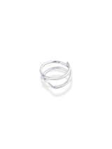 Wavy Intertwined Nailring