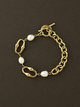 Sleek Gold Chain Bracelet