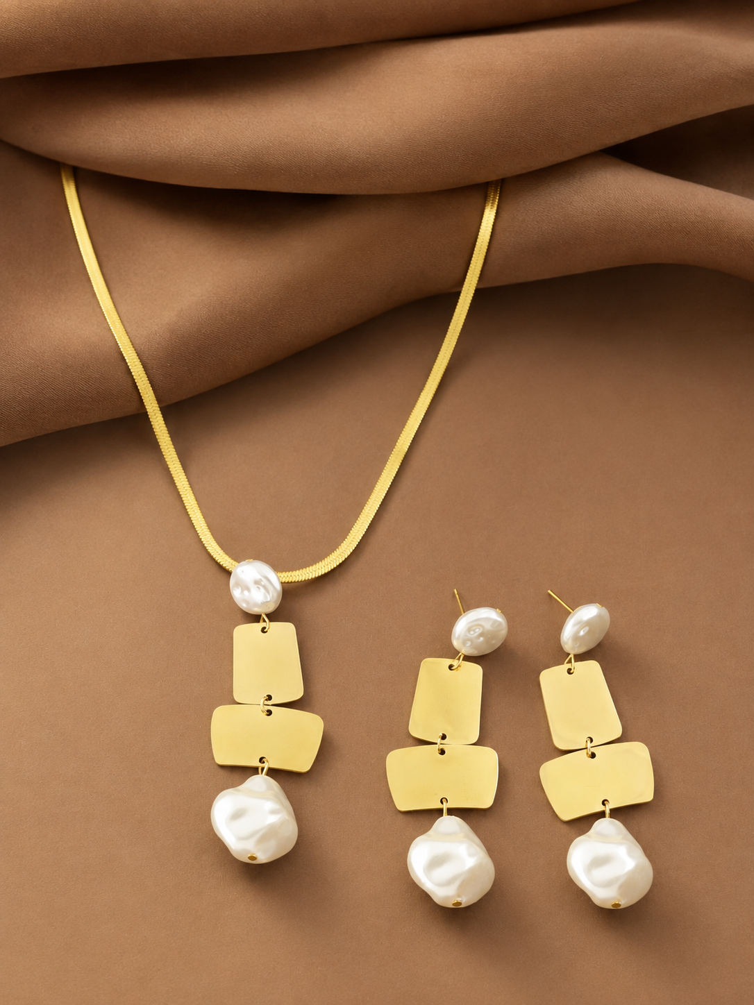 Axis Pearl Set