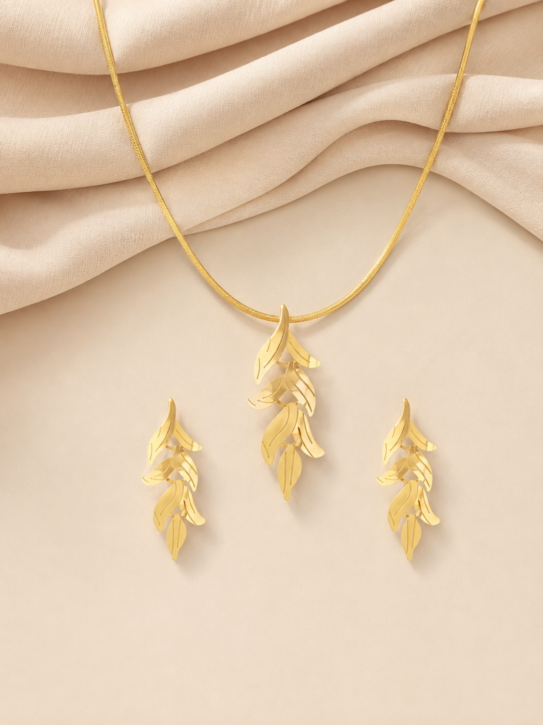 Leaf Cluster Jewellery Set