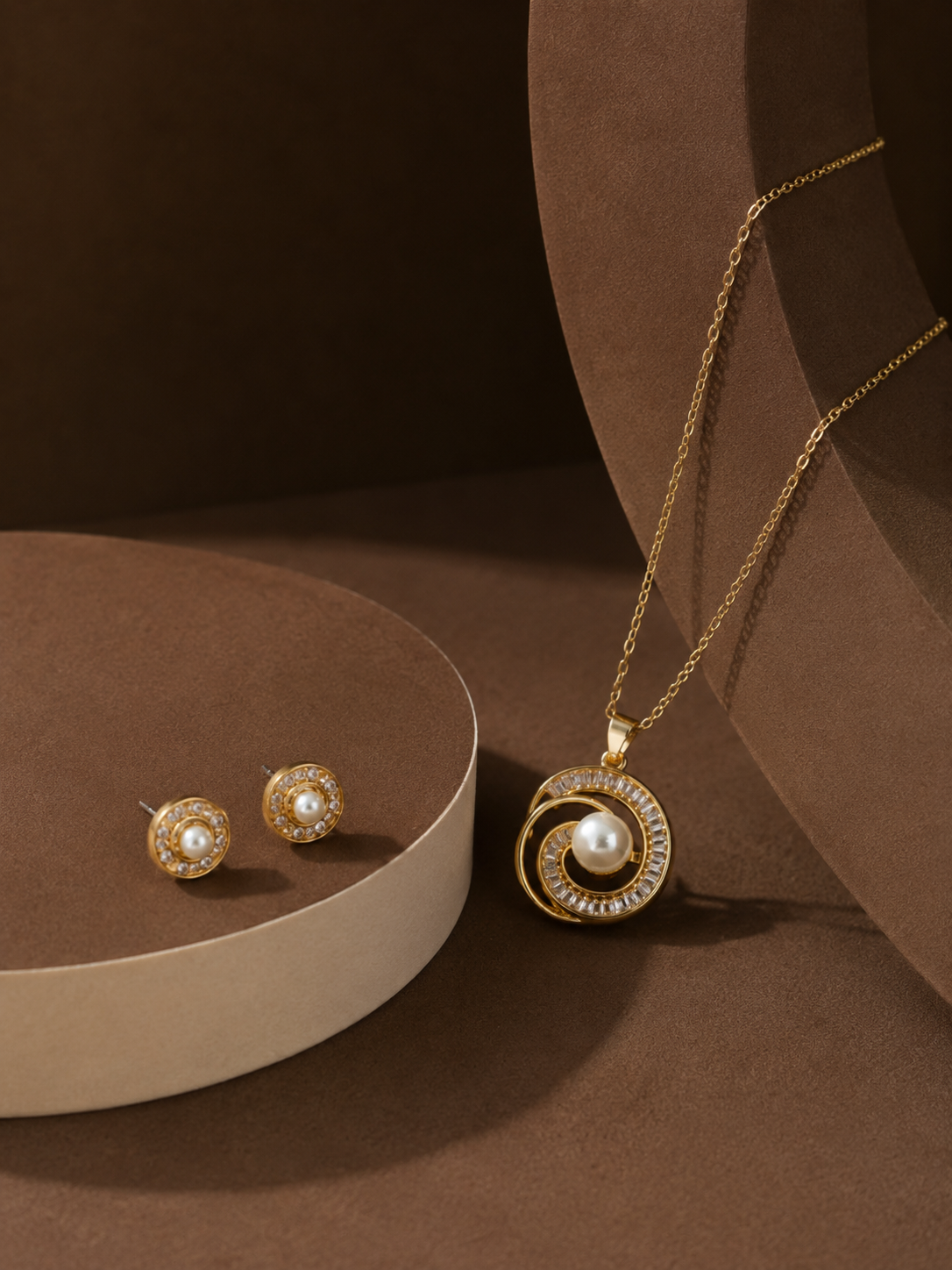 Swirl Pearl & Halo Set
