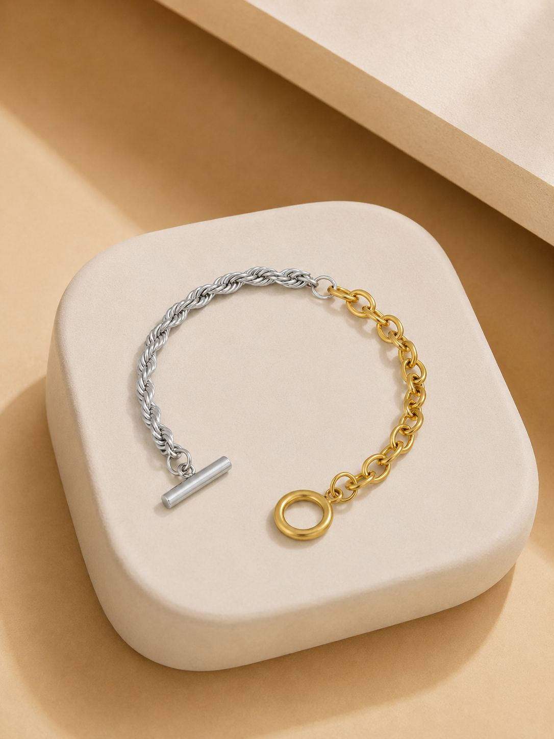 Meridian Contrast Link Bracelet