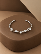 Sleek Pearl Bangle