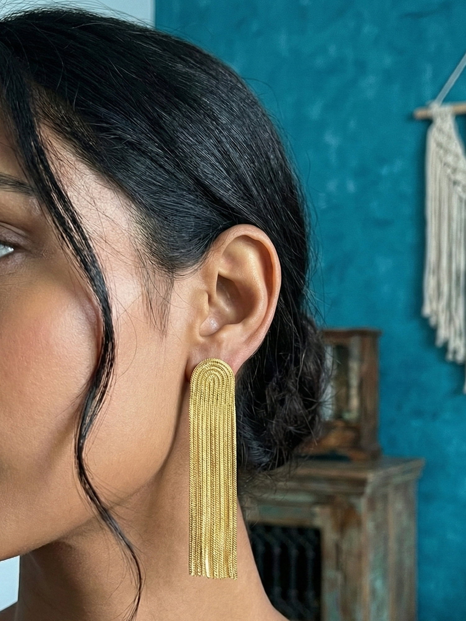 Soft Wave Gold Chain Drop Earrings