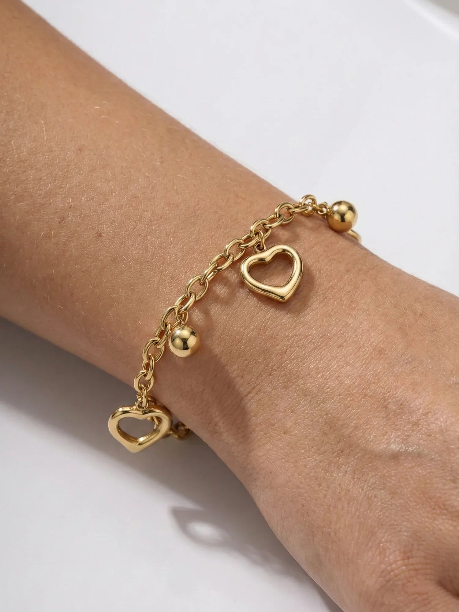 Heart Charm Bracelet Gold Colored - Doulaat
