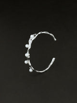 Sleek Pearl Bangle