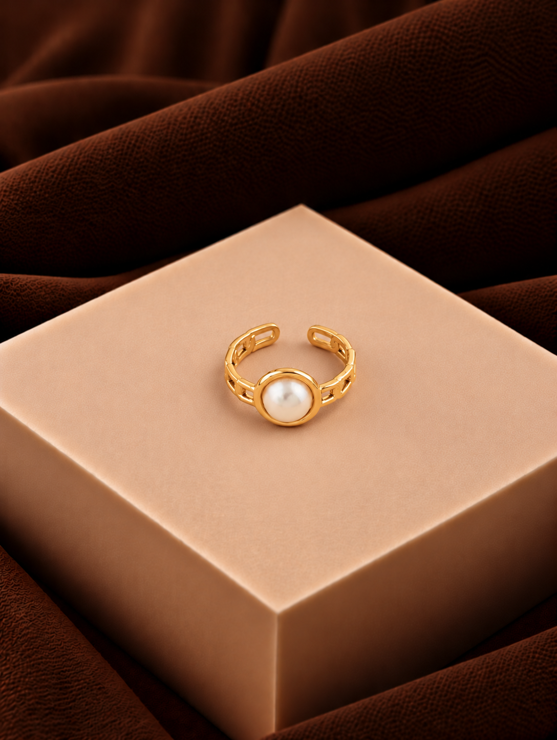 Bridge Band Ring
