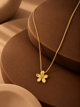 Elara Bloom Necklace