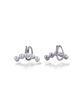 Five Pearl Ear Cuff