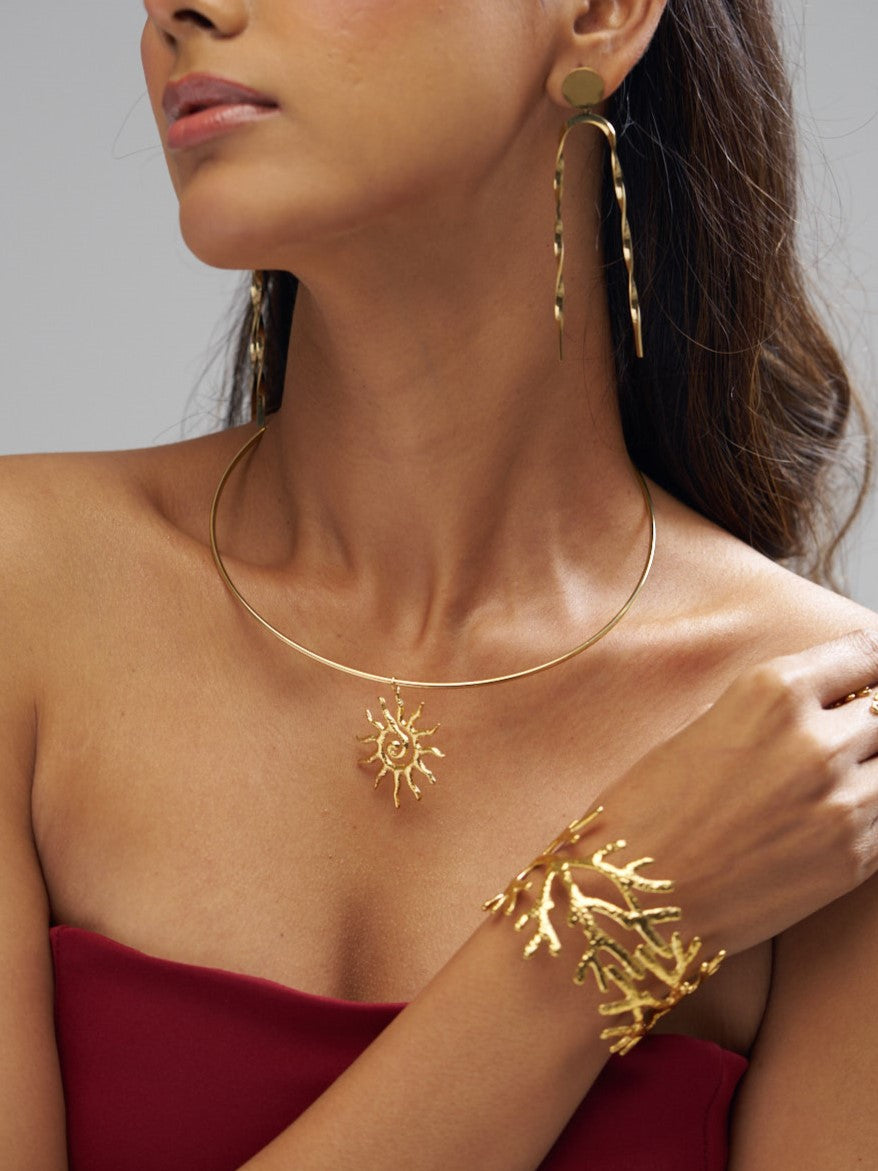 Spiral Sun Pendant Choker