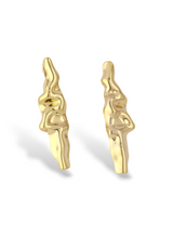 Elegant Gold Silken Drop Pendant and Earring Set