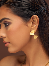 Modern Gold Wave Drop Earrings with Soft Curved Finish