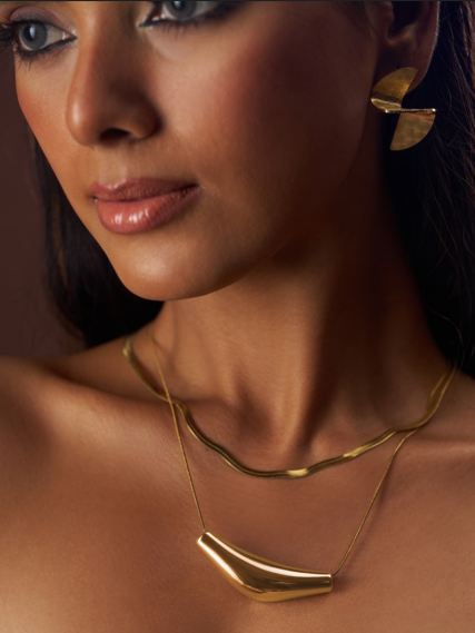 Double Chain Elongated Pendant Necklace