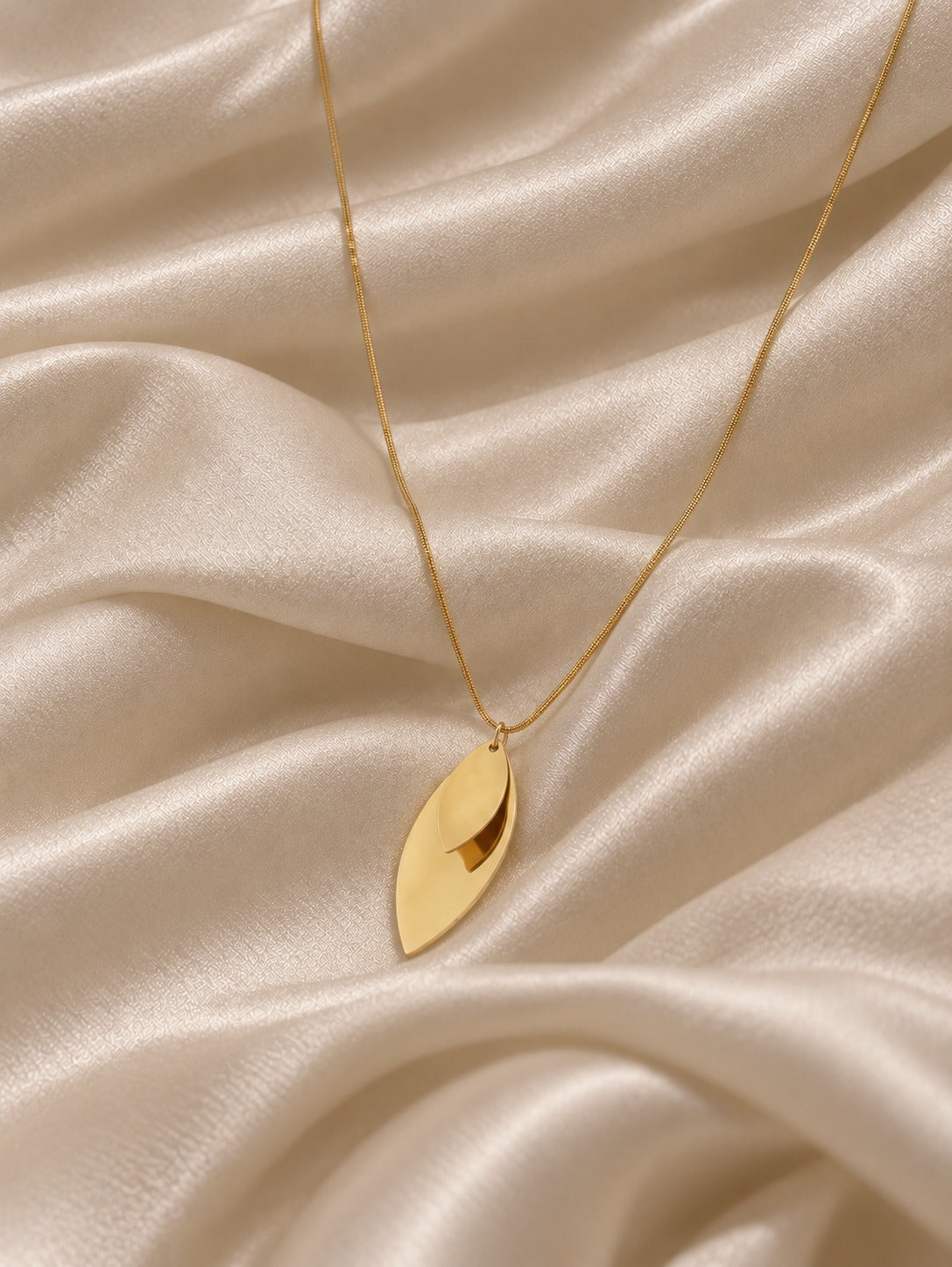 Petal Layered Pendant