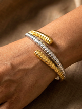 Stylish Two-Tone Aure Bangle with an Adjustable Design