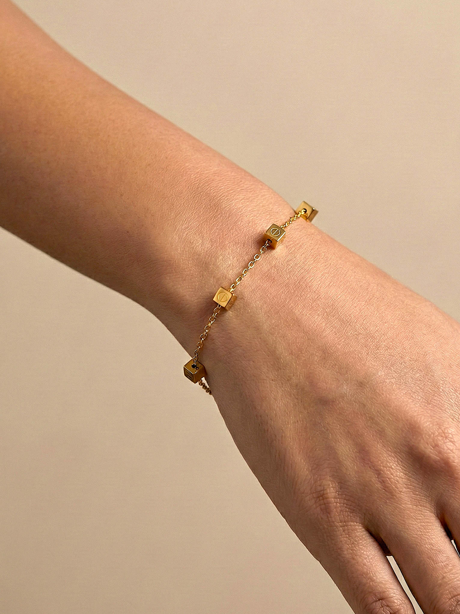 Minimal Gold Cube Chain Bracelet with Modern Charm