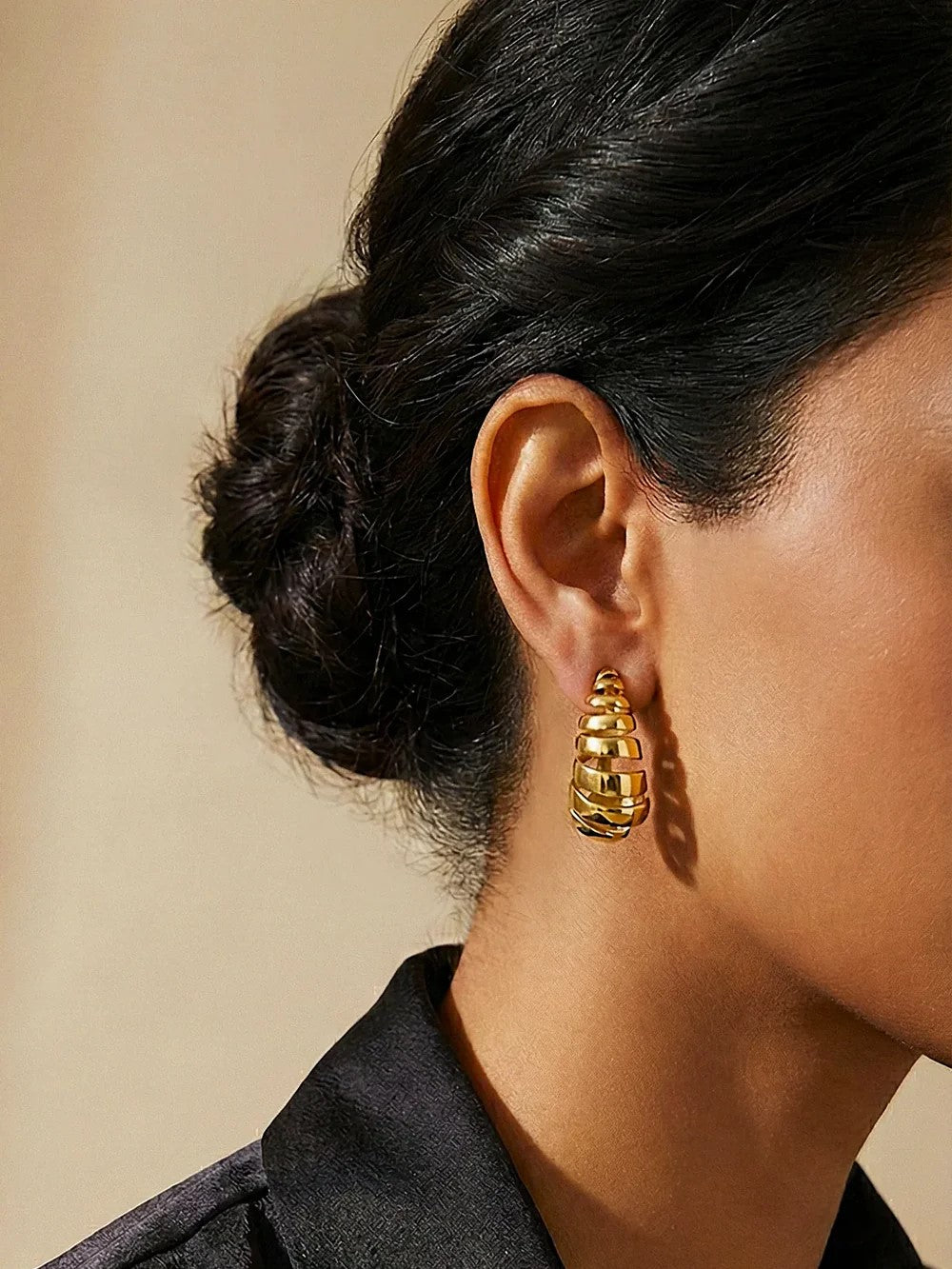 Unique Gold Spiral Twirl Drop Earrings